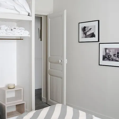 Eiffel Tower & Les Invalides - 1br - Cityapartmentstay Apartment