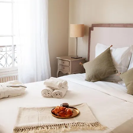 Eiffel Tower & Les Invalides - 1br - Cityapartmentstay Apartment